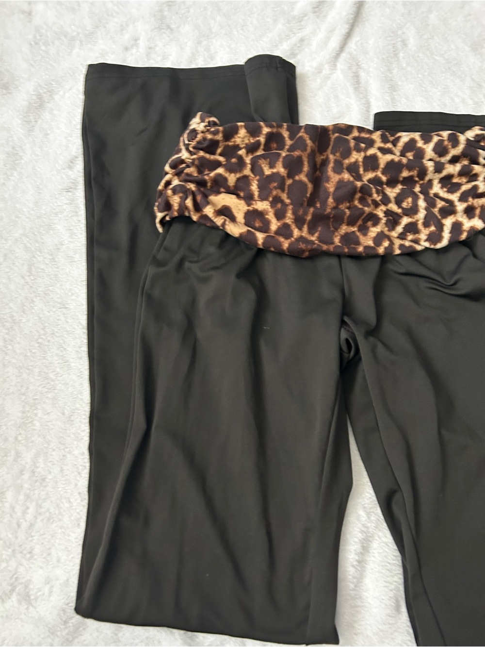 SHEIN Black Boot-Cut Pants with Leopard Waistband